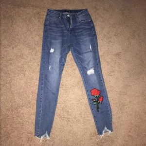 Vintage rose embroidered distressed jeans